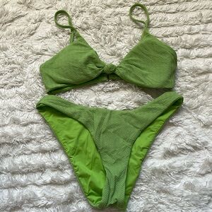 Dippin Daisys Bikini Set